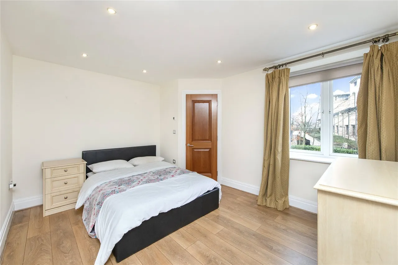 Strand Drive, Richmond, TW9, photo 4