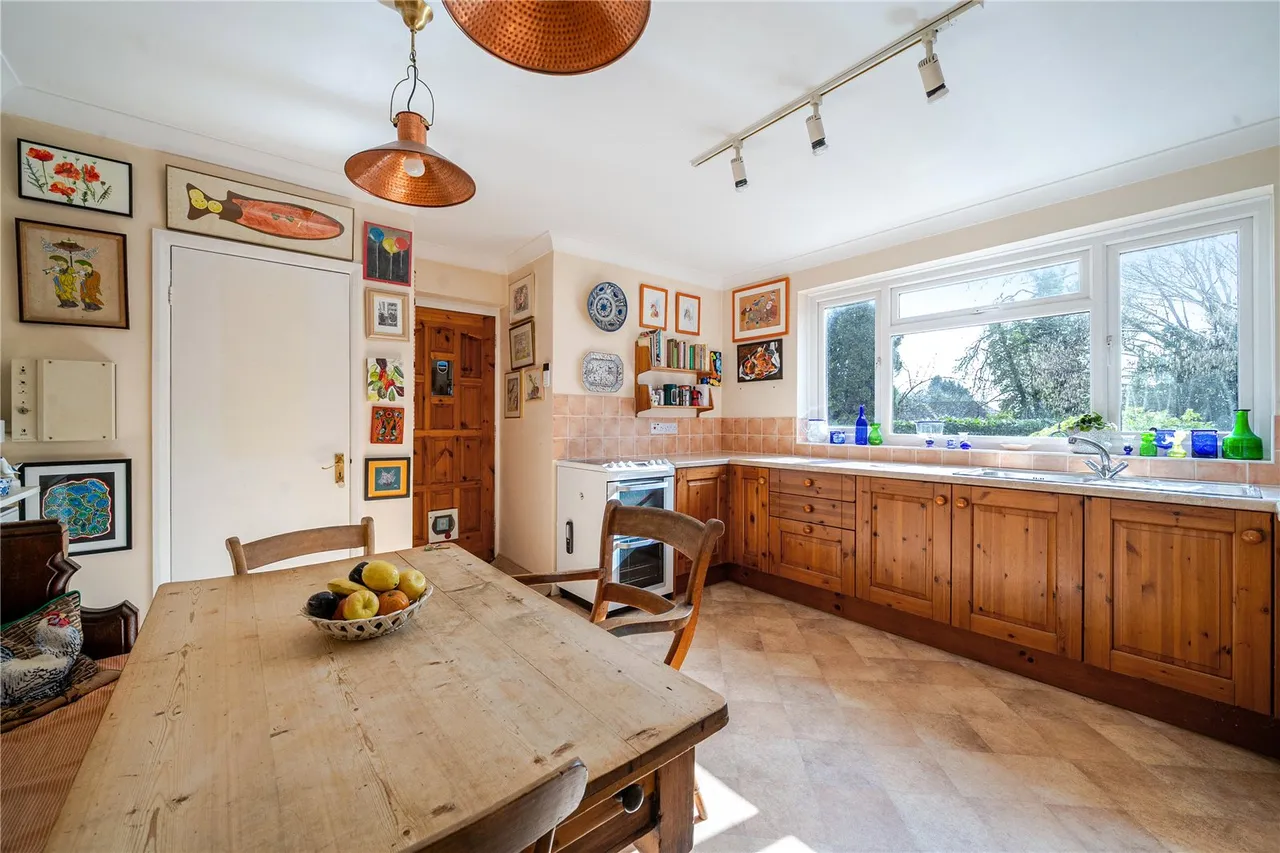 Hazeley Bottom, Hartley Wintney, Hampshire, RG27 8LU, photo 7