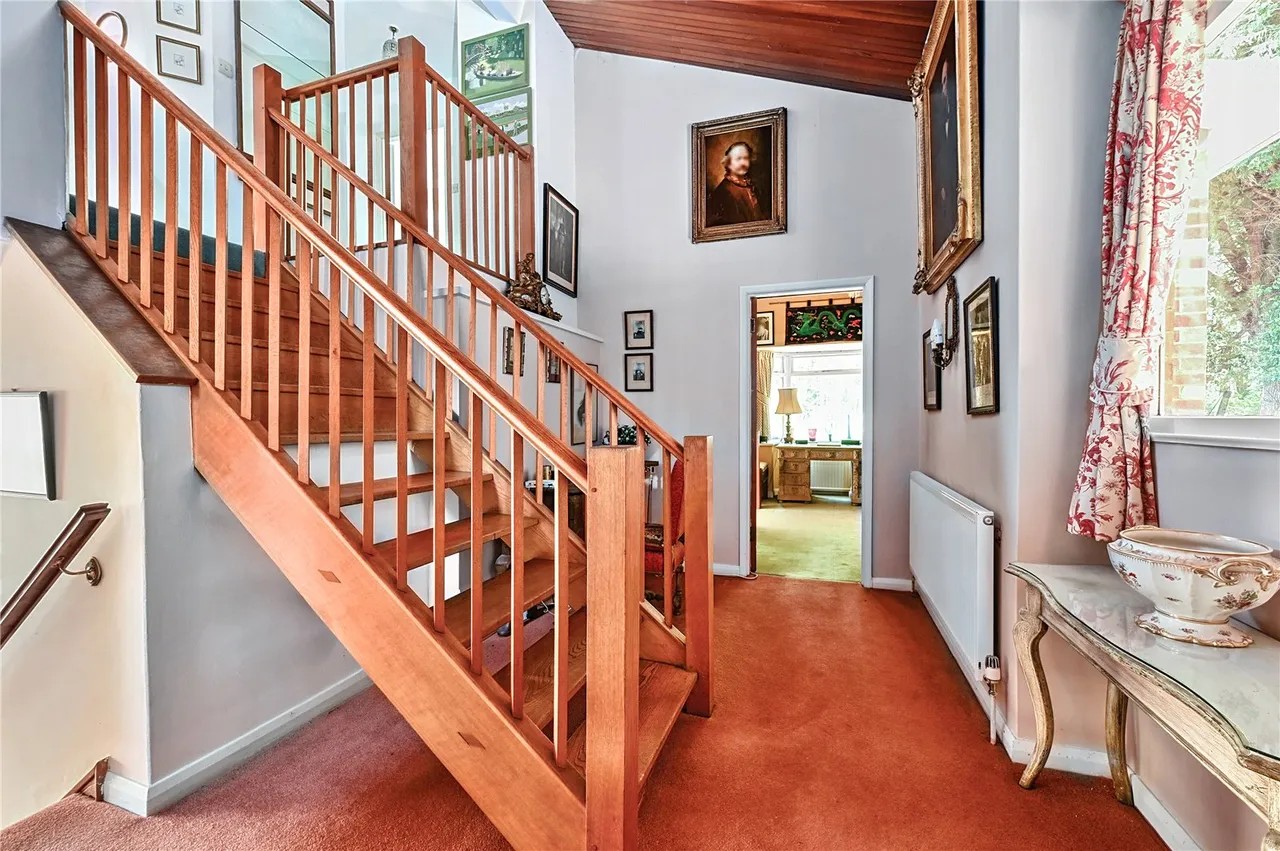 Hazeley Bottom, Hartley Wintney, Hampshire, RG27 8LU, photo 11