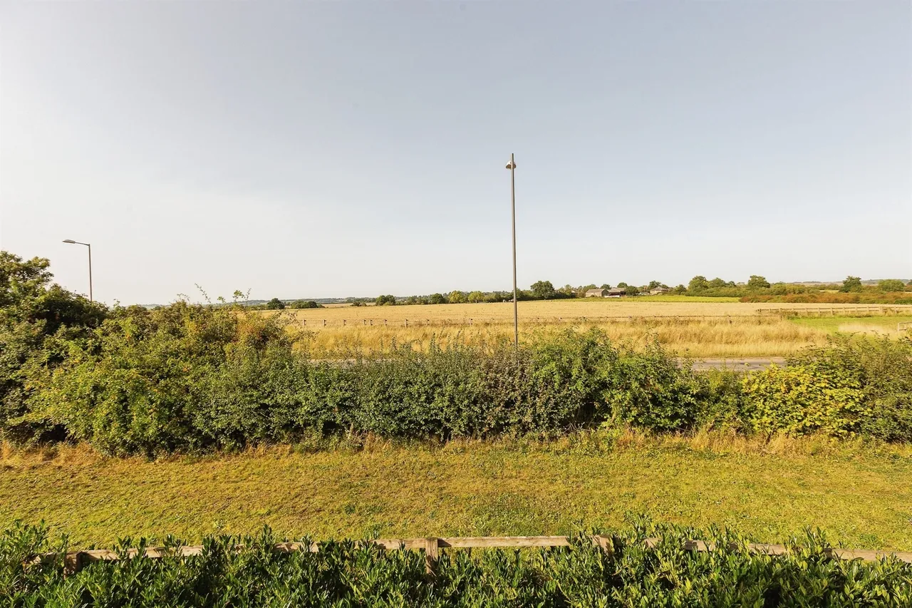 Purnell Walk, Buckingham Park, HP19, photo 16