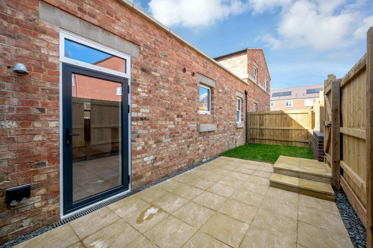 Charles Dyer Close, Melton Mowbray, LE13, photo 12