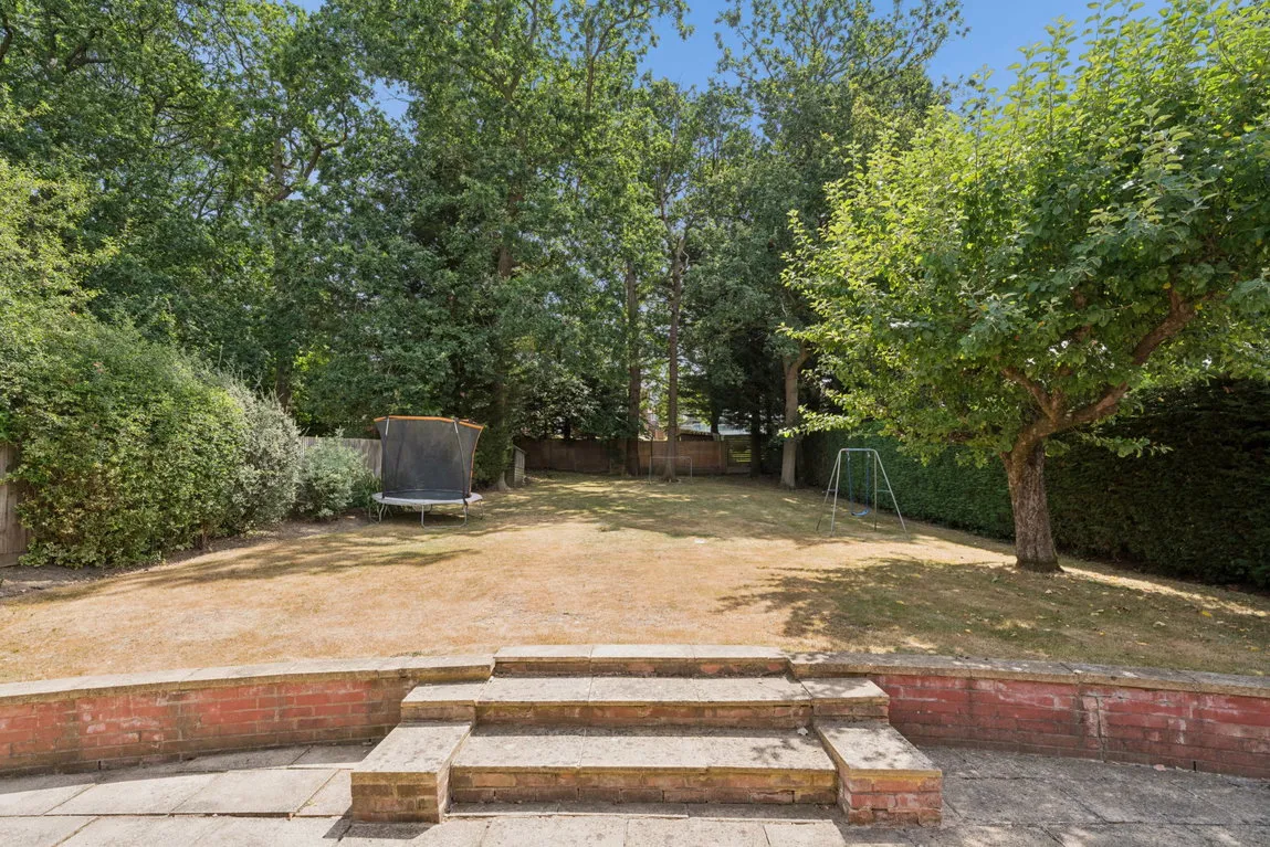Westbury Road, Northwood, HA6, photo 2