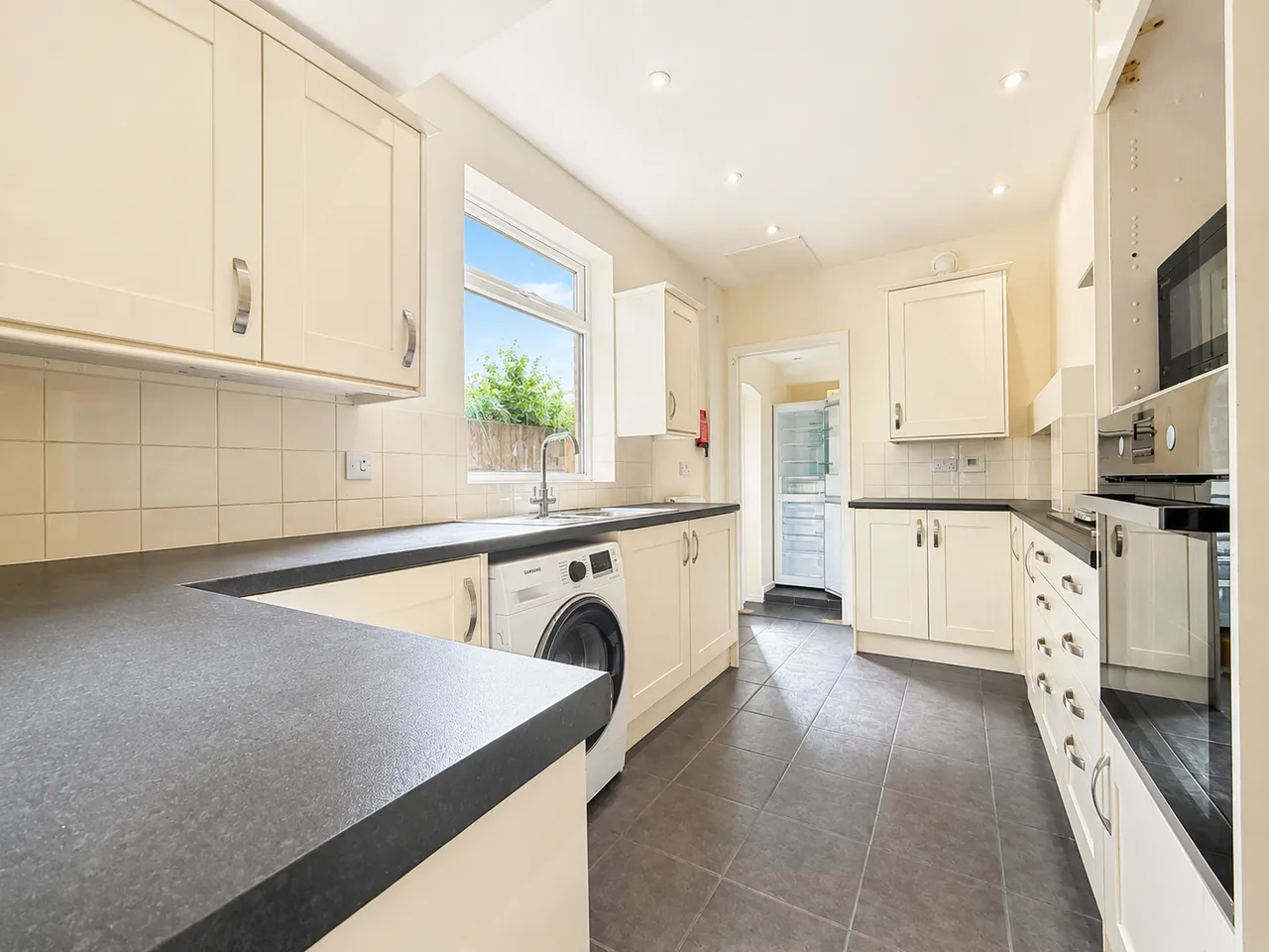 Grange Avenue, Dogsthorpe, PE1, photo 4
