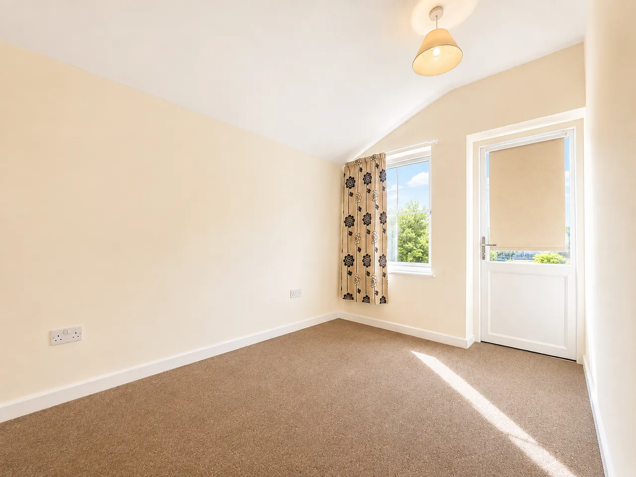 Grange Avenue, Dogsthorpe, PE1, photo 6