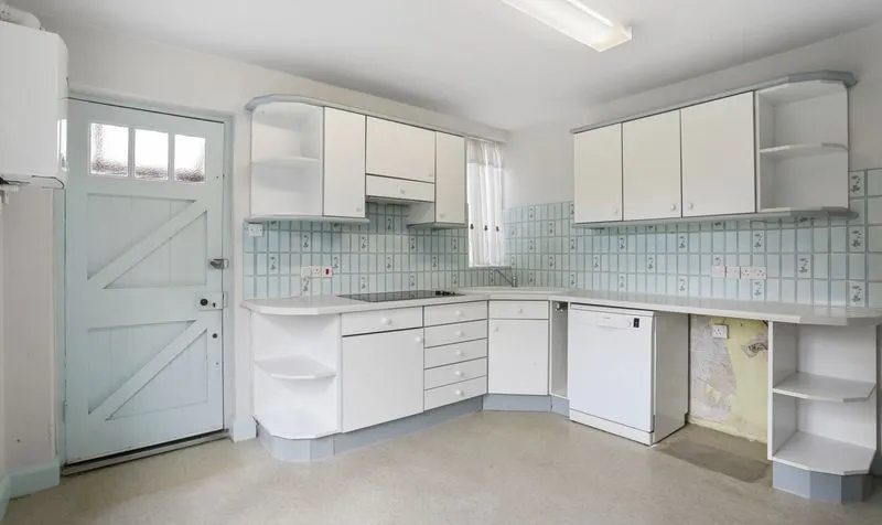 Alexandra Road, Epsom, KT17, photo 9