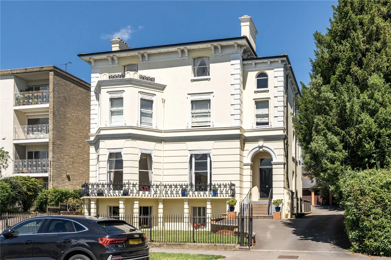 East Approach Drive, Cheltenham, GL52, photo 10