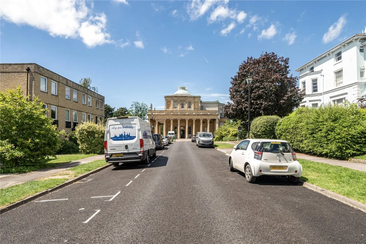 East Approach Drive, Cheltenham, GL52, photo 22