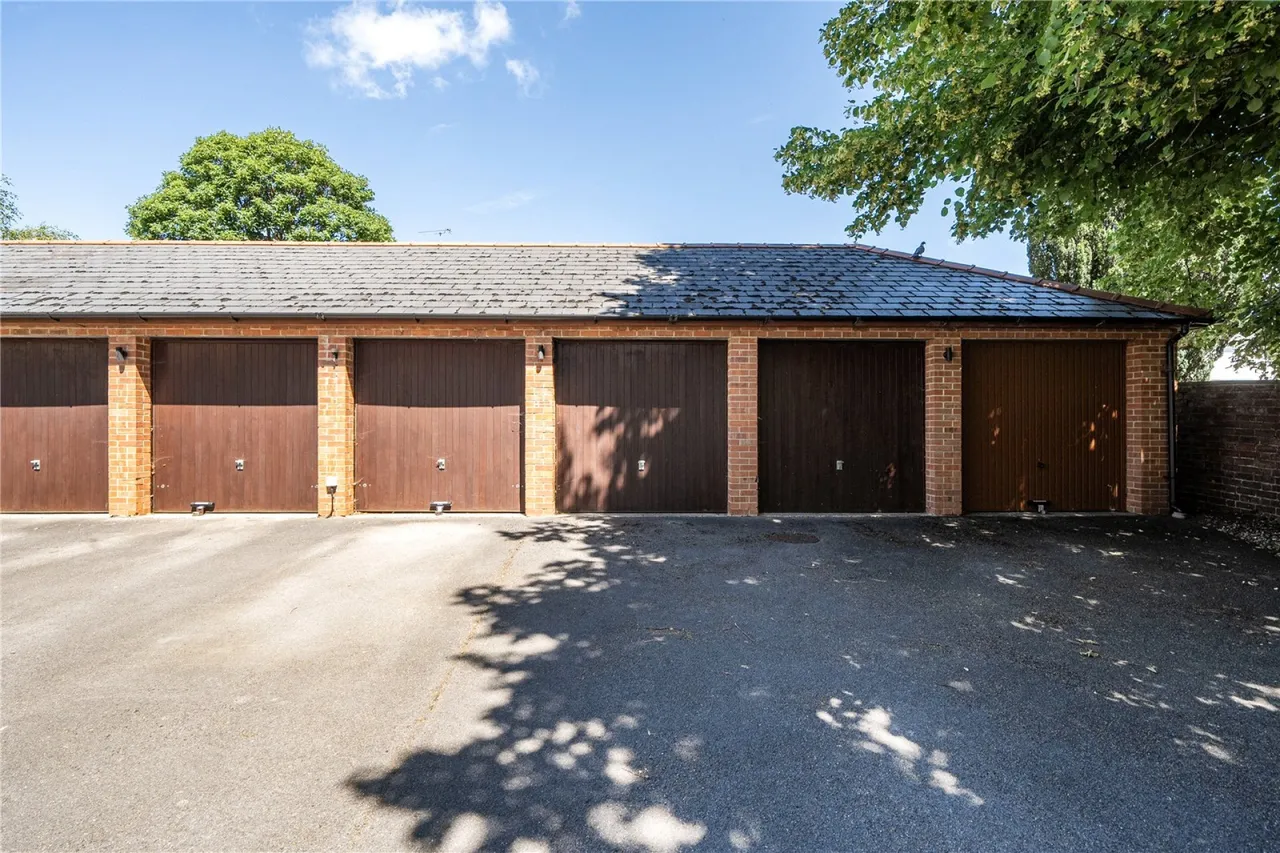 East Approach Drive, Cheltenham, GL52, photo 20