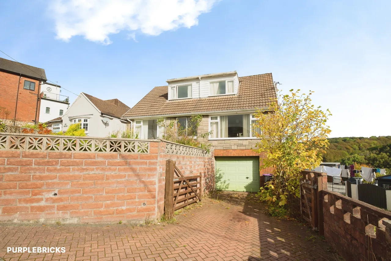 3 bed house for sale, Lower Harpers Road, Pontypool, NP4