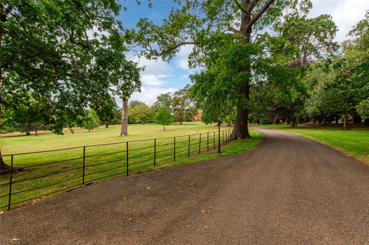 The Hall, Brockhall, NN7, photo 24