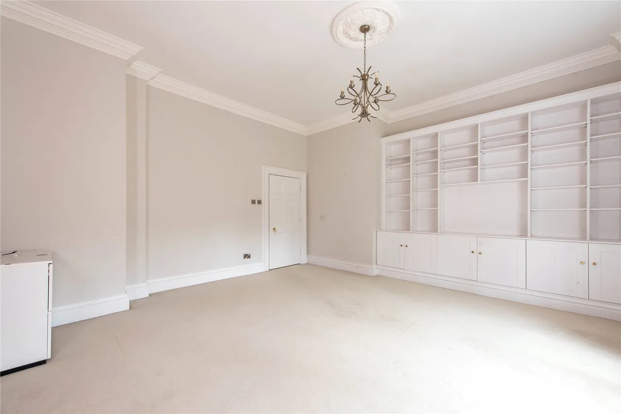 The Hall, Brockhall, NN7, photo 6