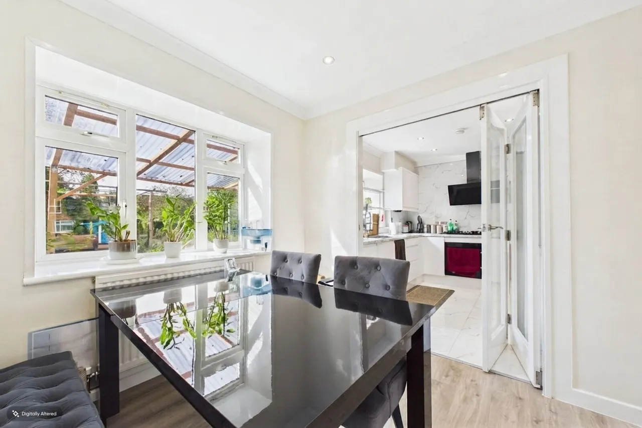 Mandeville Road, Brampton, PE28, photo 3