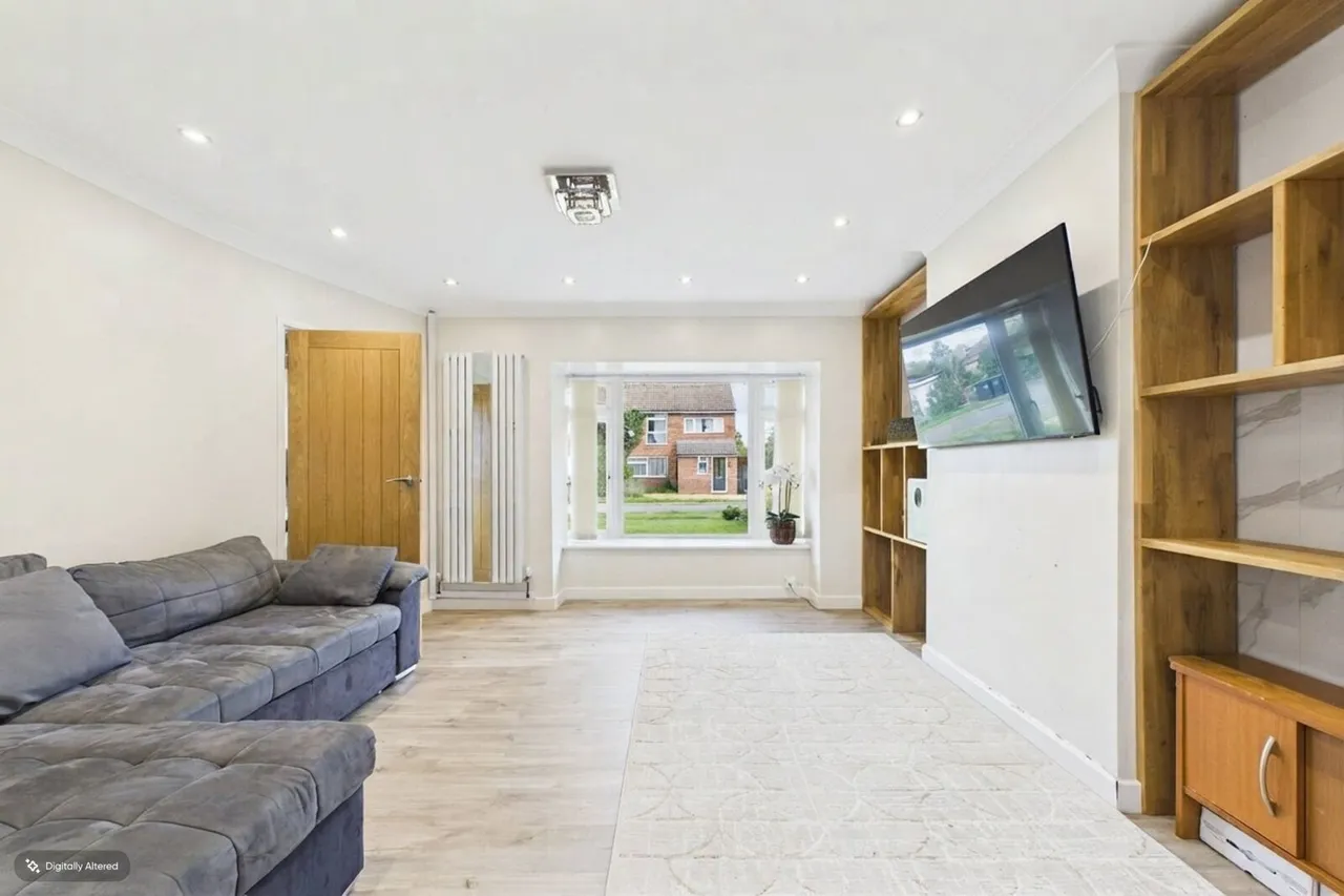 Mandeville Road, Brampton, PE28, photo 2