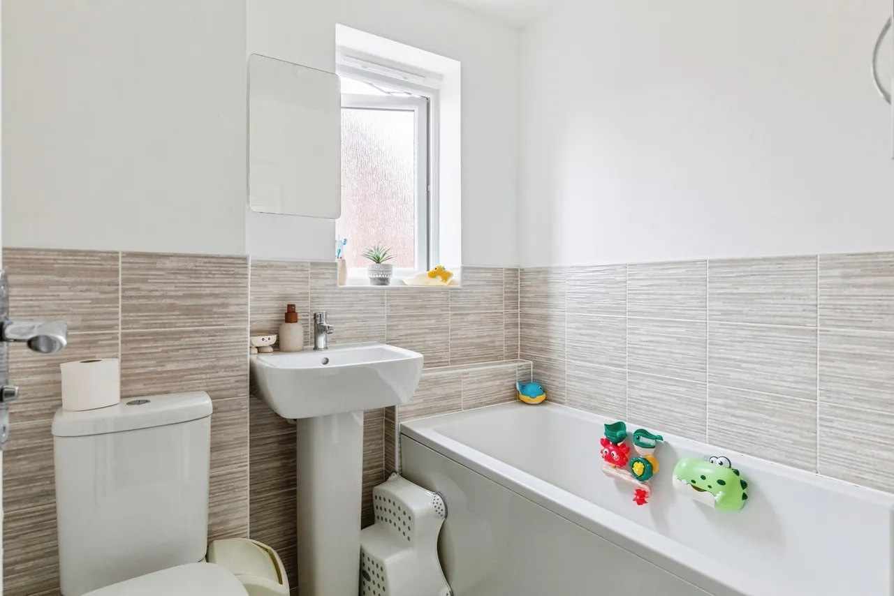 Crown Farm Close, COVENTRY, West Midlands, CV3, photo 12