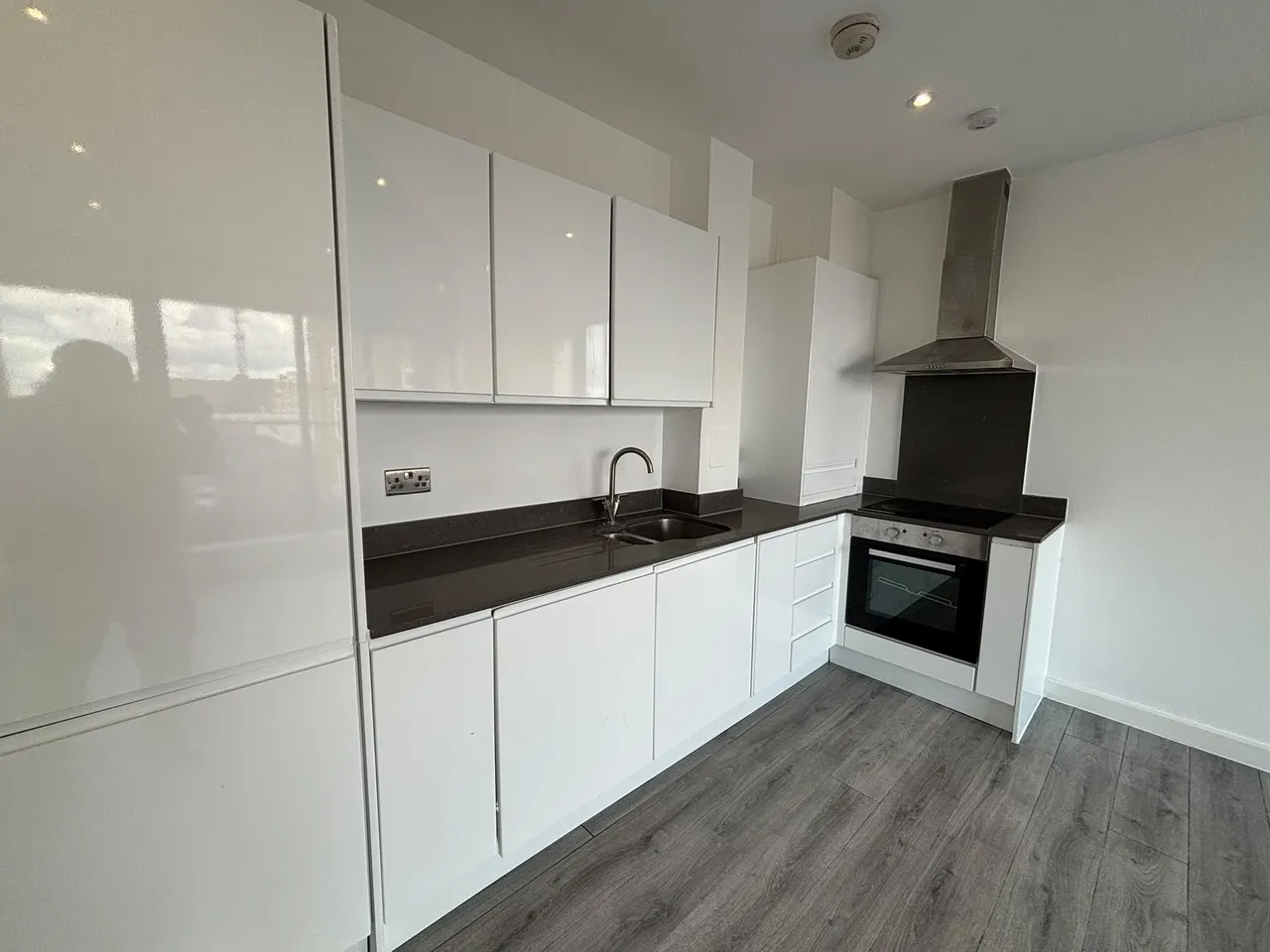 Woolwich Road, London, SE7, photo 4
