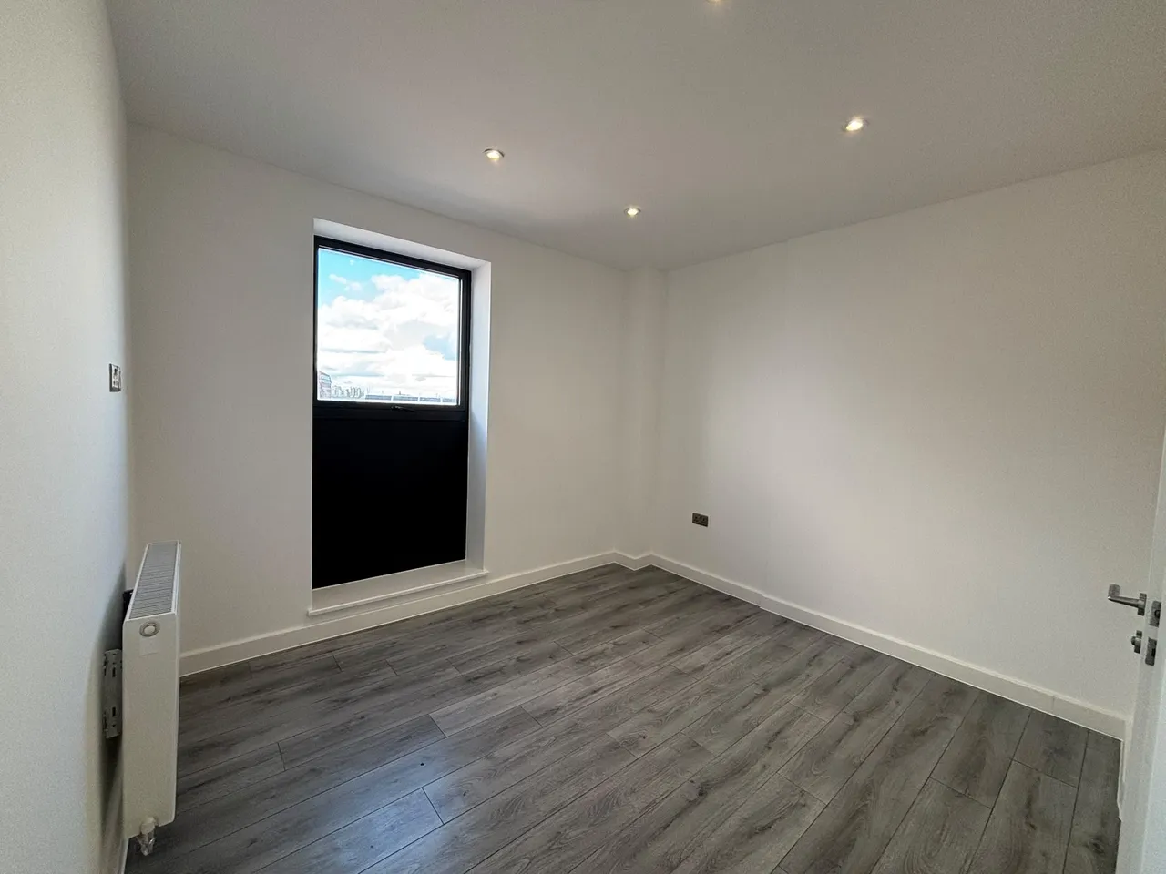 Woolwich Road, London, SE7, photo 8