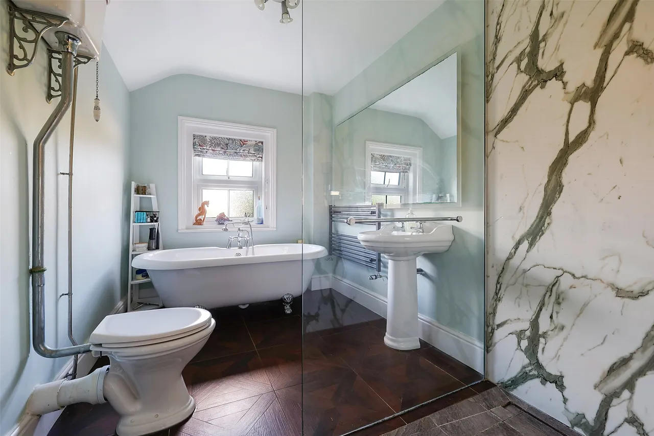 Reigate Road, Hookwood, RH6, photo 6