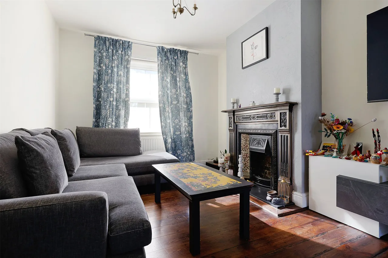 Reigate Road, Hookwood, RH6, photo 13