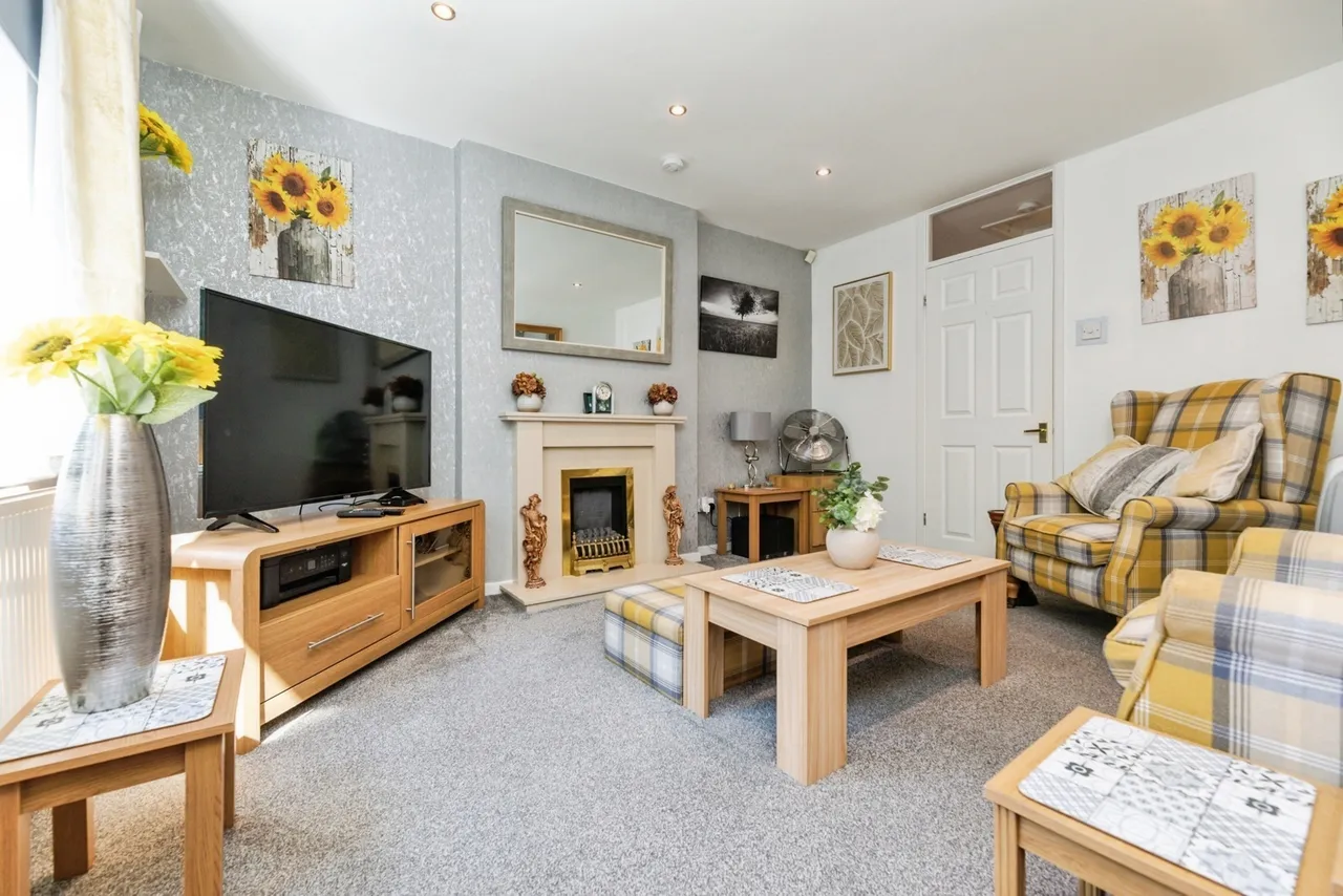 Fenton Fields, Rotherham, South Yorkshire, S61, photo 2