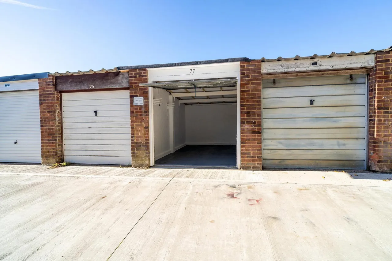 garage for sale, Collenswood Road, Stevenage, SG2