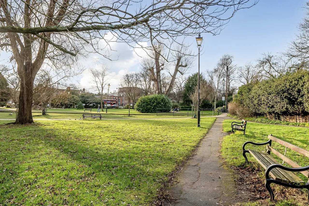 Gladbeck Way, Enfield, EN2, photo 10