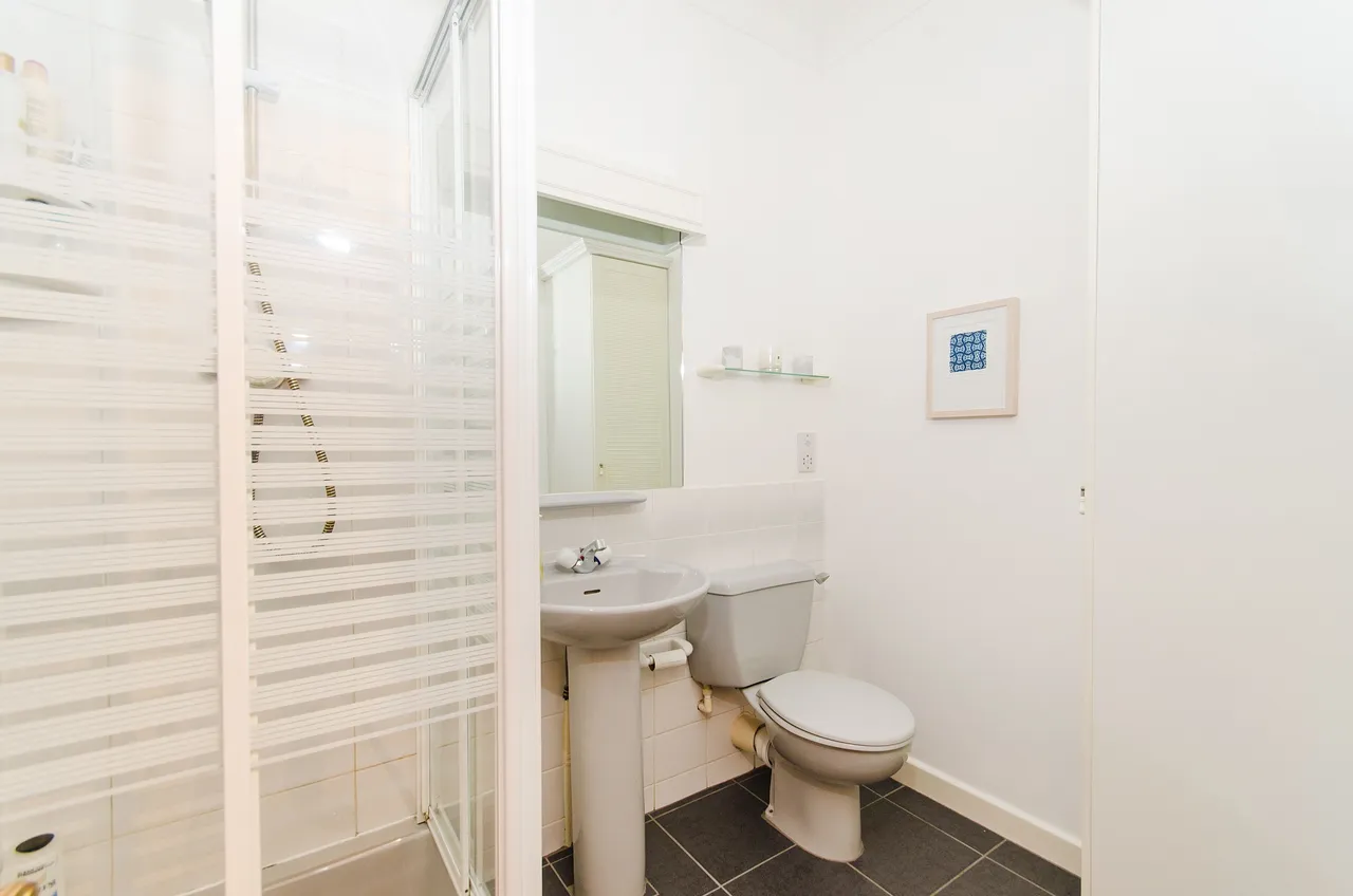 14 Glasfryn Court, Roxeth Hill, Harrow, photo 9