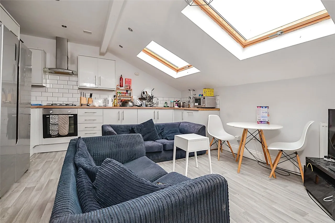 Southfield Road, Middlesbrough, North Yorkshire, TS1, photo 2