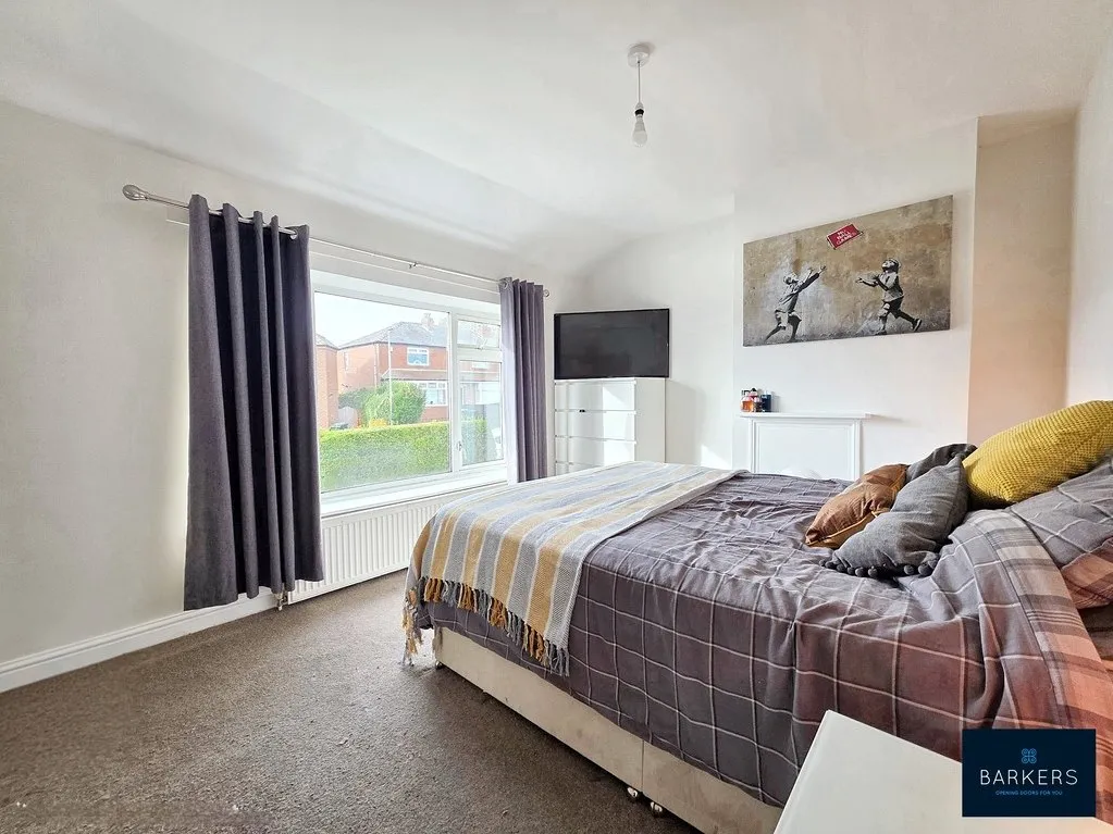 Old Lane, Birkenshaw BD11 2JX, photo 9