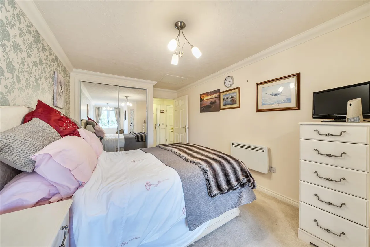 Brambledown Road, Wallington, SM6, photo 10