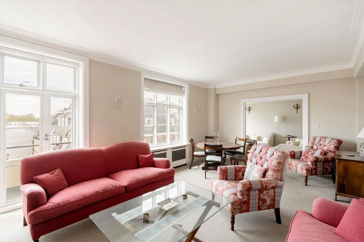 2 bed flat for sale, South Audley Street, London, W1K