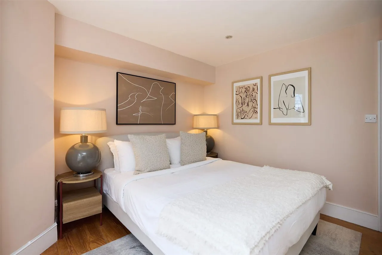Hatherley Grove, London, W2, photo 10