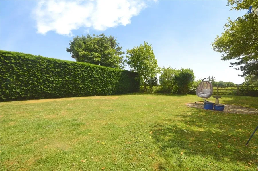 with 3 bedrooms in Buntingford, SG9, photo 11