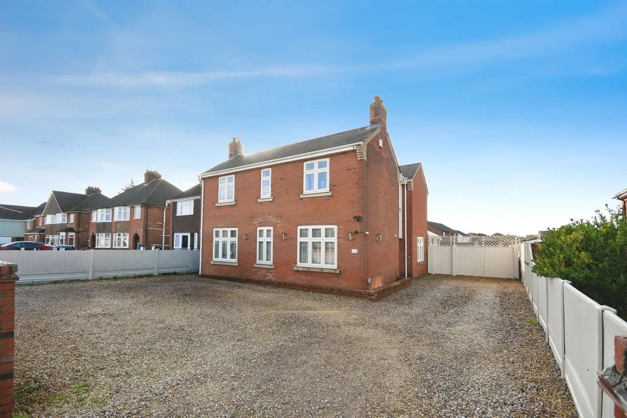 5 bed house for sale — Cressing Road, Braintree