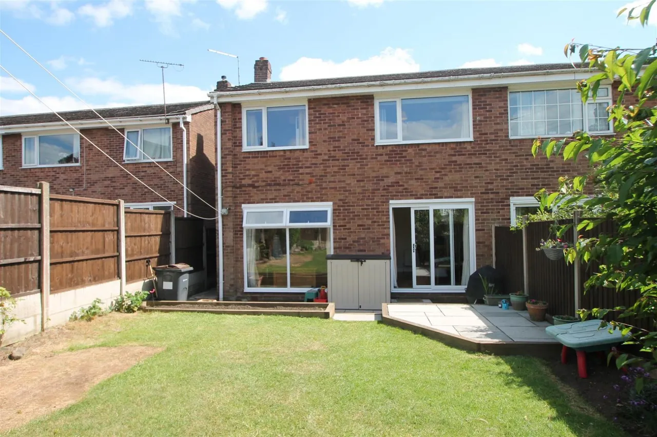 Chichester Drive, Quinton, Birmingham, photo 7