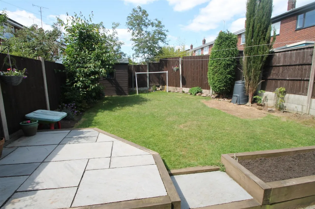 Chichester Drive, Quinton, Birmingham, photo 17