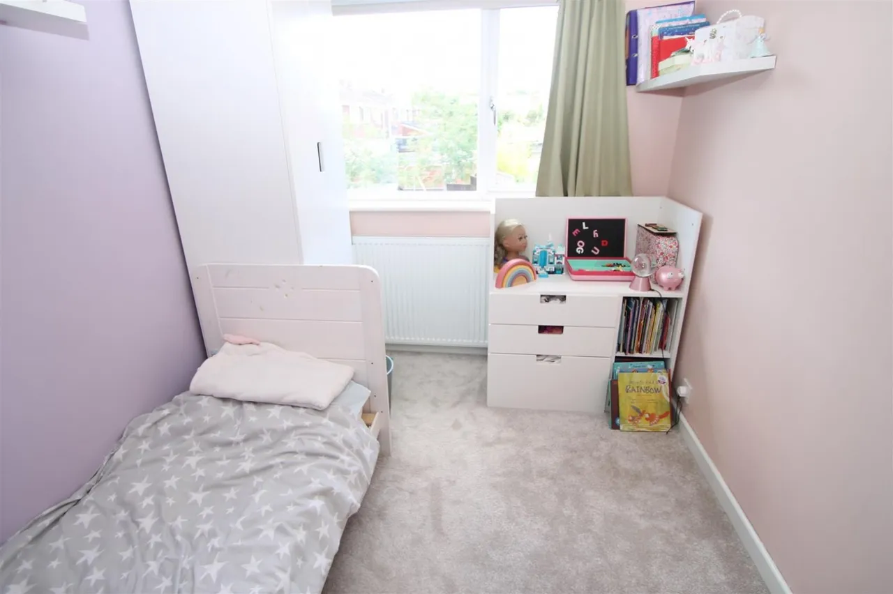 Chichester Drive, Quinton, Birmingham, photo 6