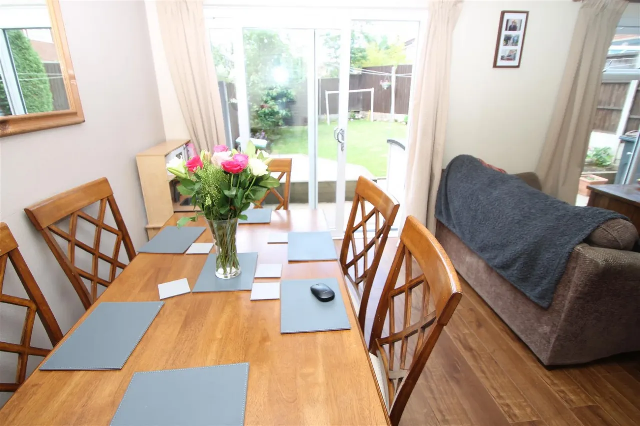 Chichester Drive, Quinton, Birmingham, photo 11