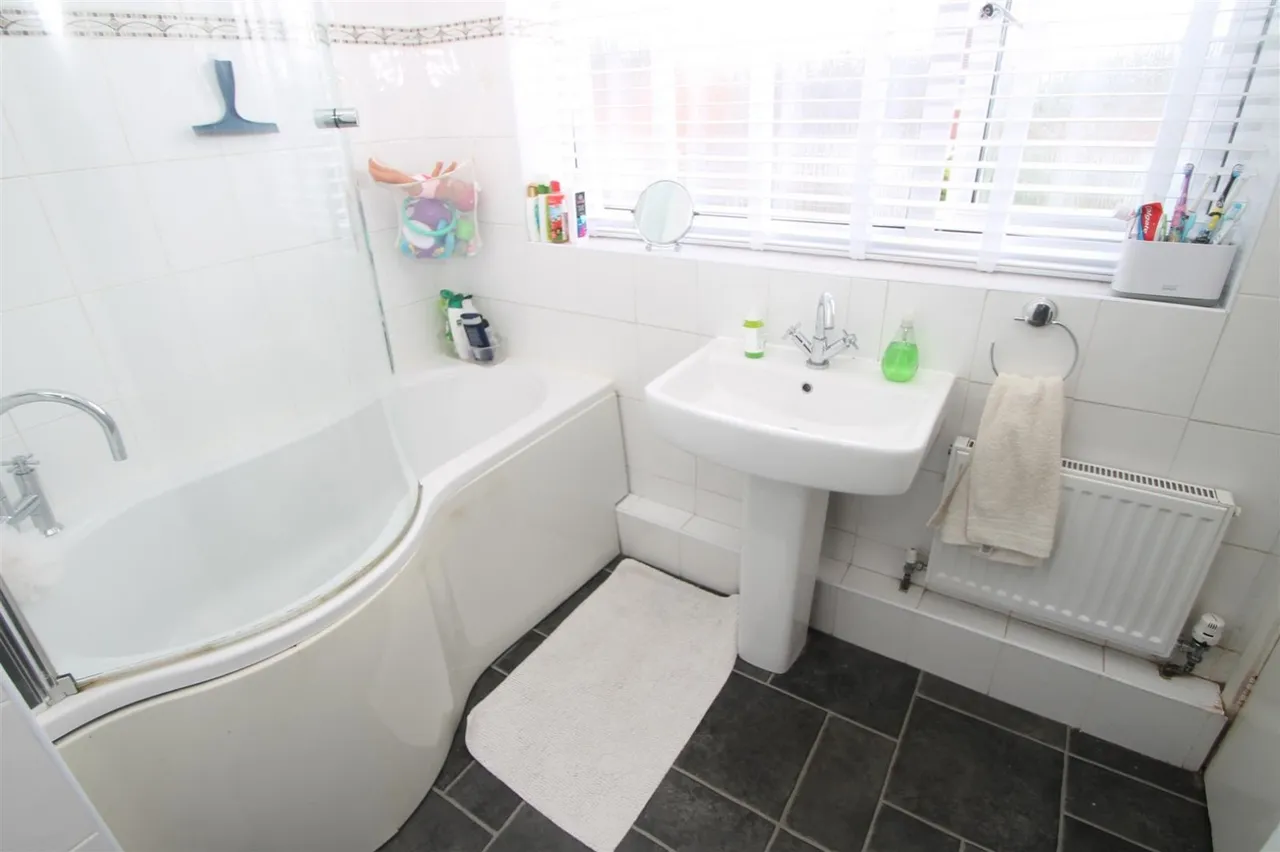 Chichester Drive, Quinton, Birmingham, photo 8