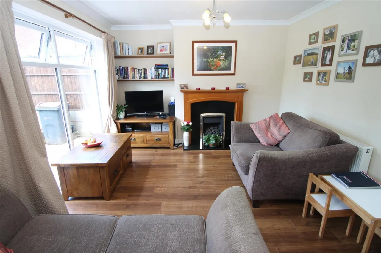 Chichester Drive, Quinton, Birmingham, photo 9