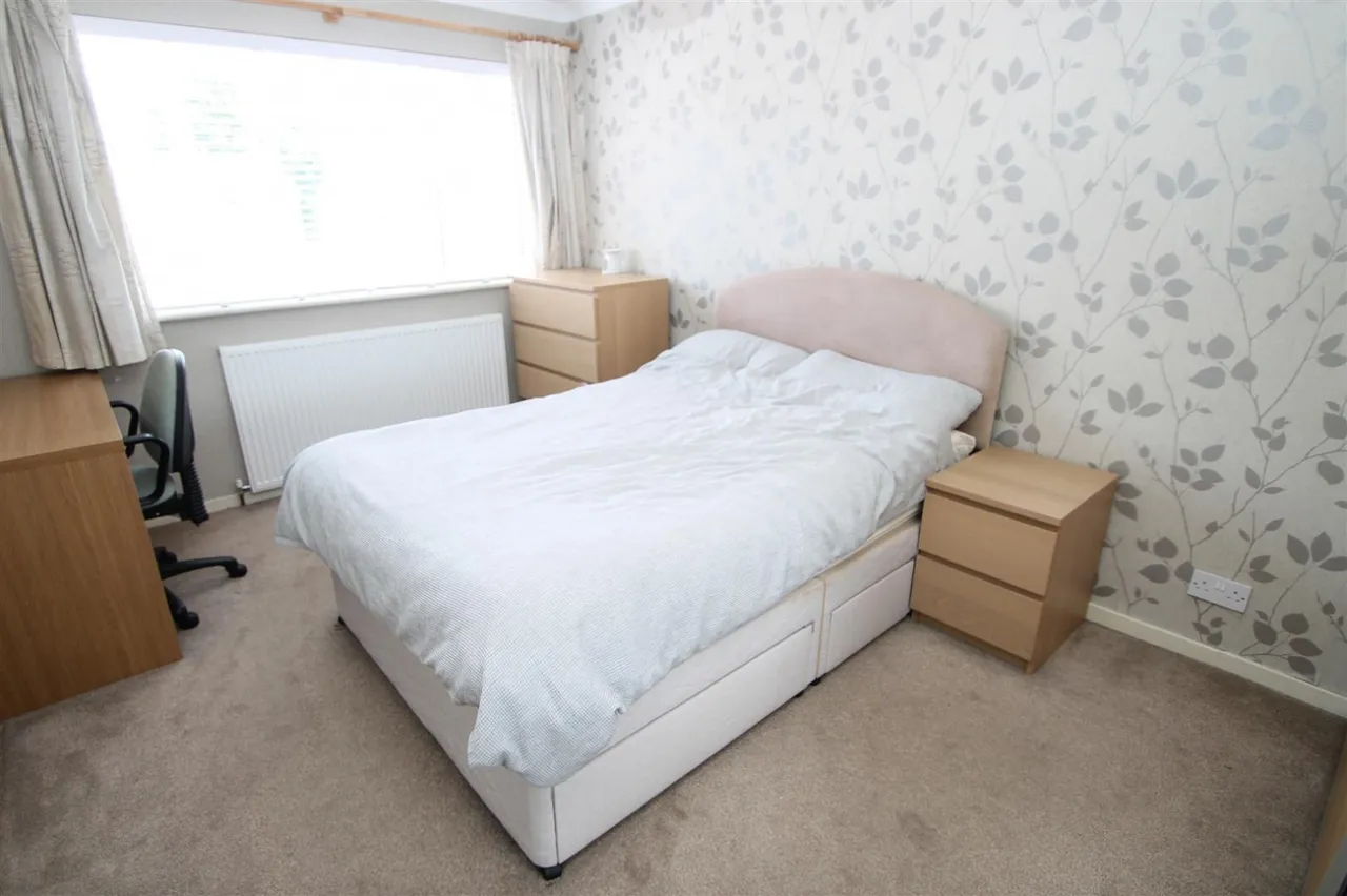 Chichester Drive, Quinton, Birmingham, photo 4