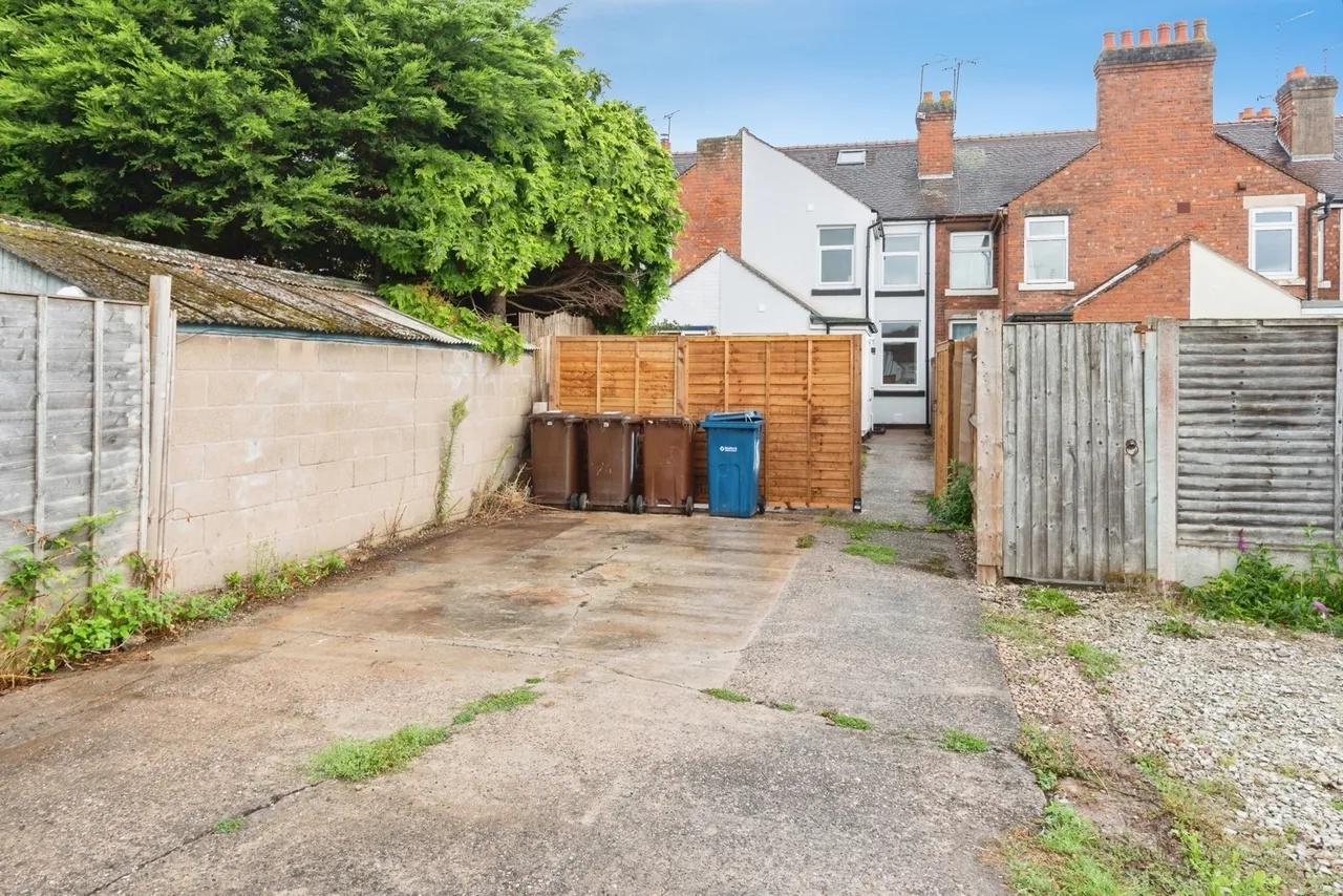 Tixall Road, Stafford, ST16, photo 7