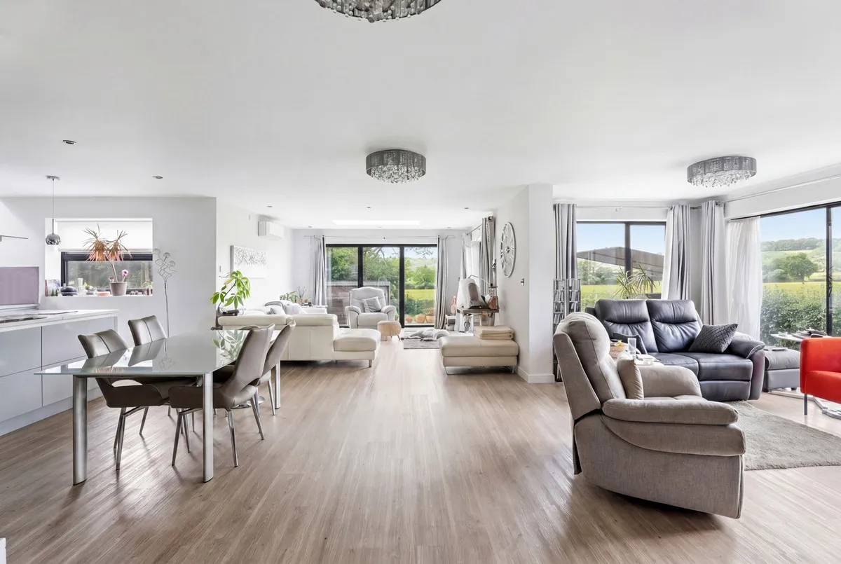 Edgwarebury Lane, Edgware, HA8, photo 6