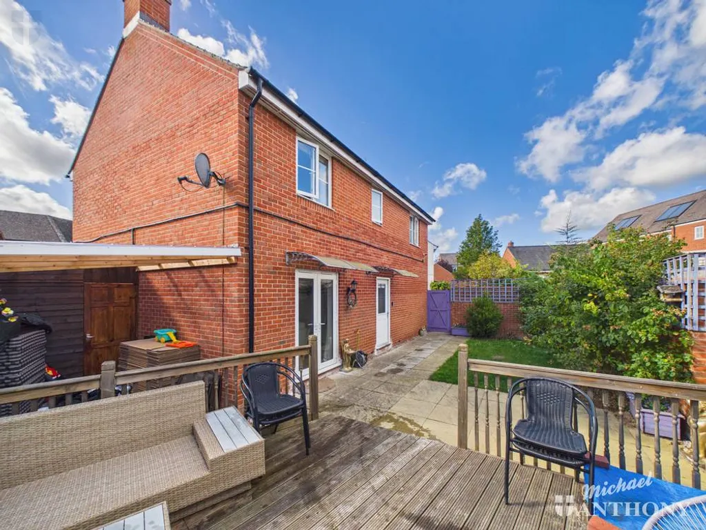 Ossulbury Lane, Aylesbury, HP19, photo 4