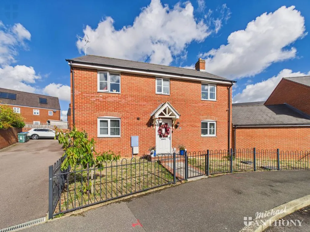 4 bed house for sale, Ossulbury Lane, Aylesbury, HP19