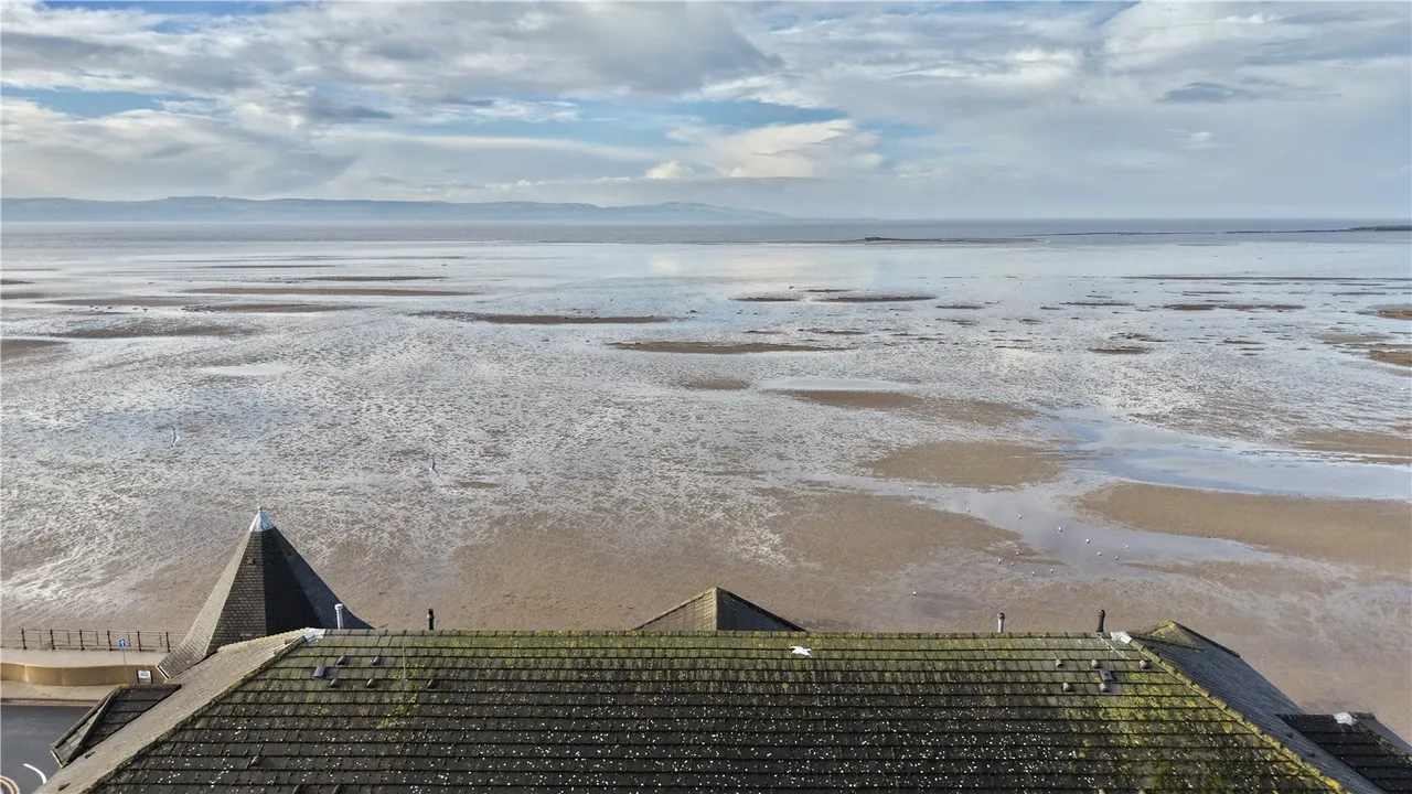 Riversdale Road, West Kirby, CH48, photo 21