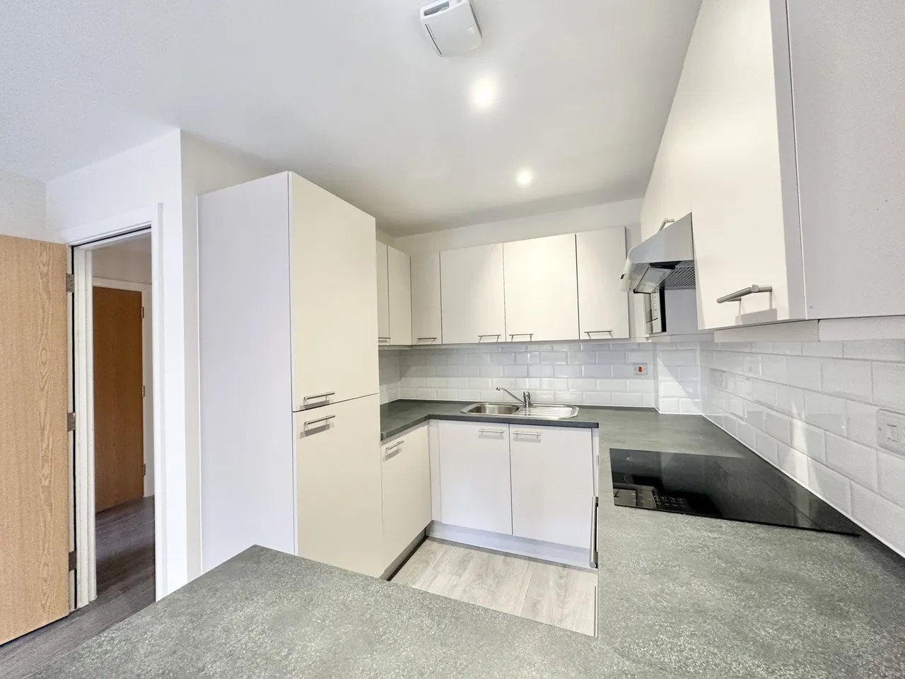 Flat 74, Waterside House Woodley Headland, Milton Keynes, Peartree Bridge, MK6 3FE, photo 2