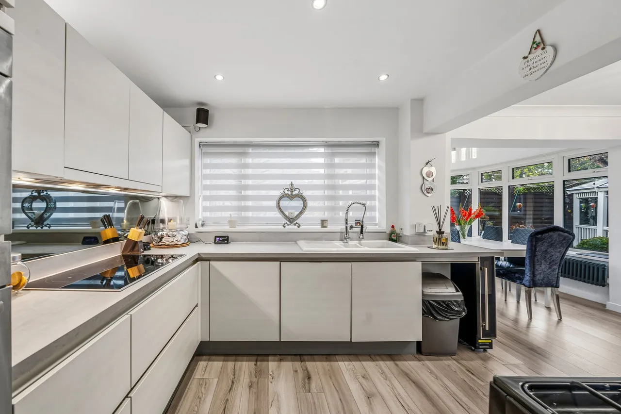 Mallory Drive, Leigh, WN7, photo 3