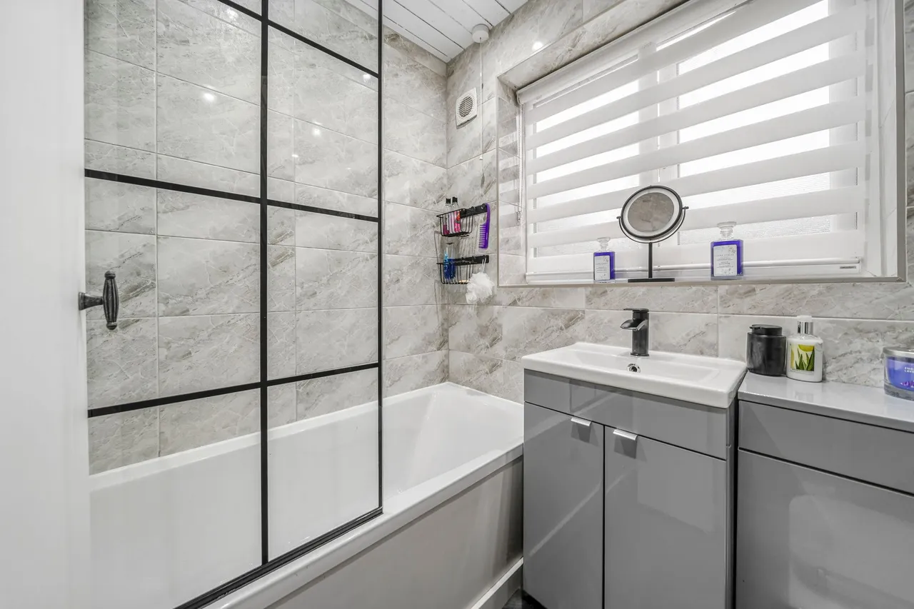 Mallory Drive, Leigh, WN7, photo 22