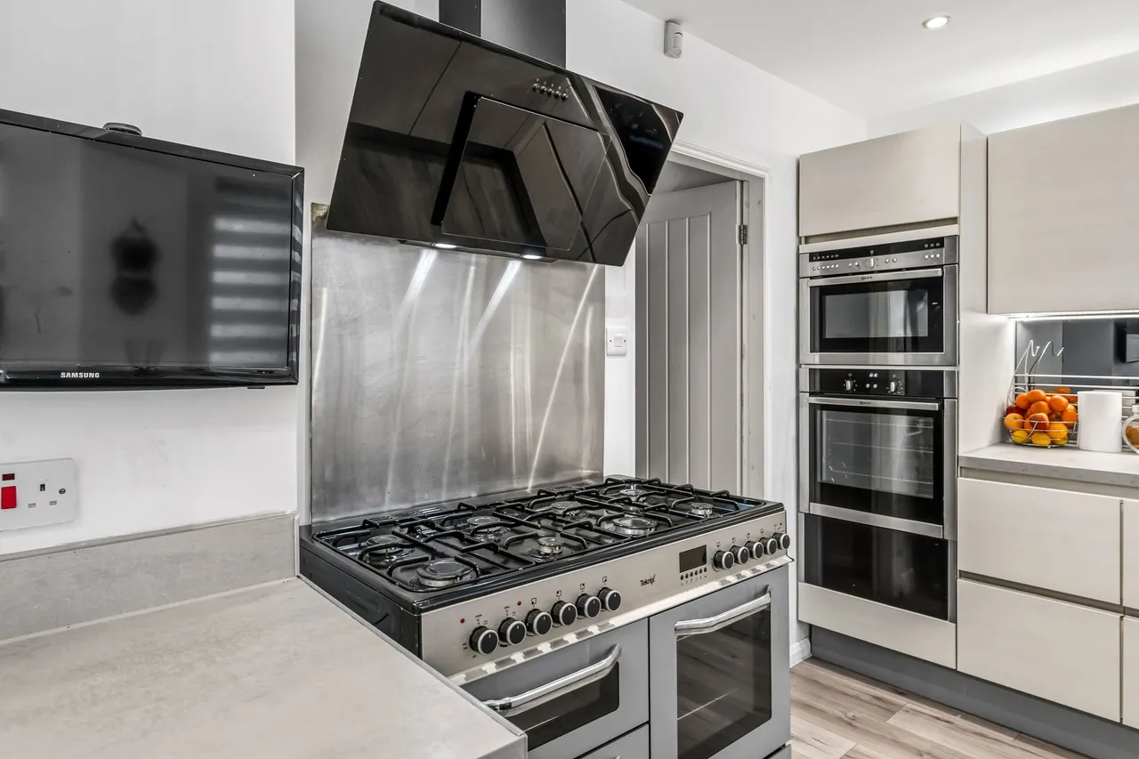 Mallory Drive, Leigh, WN7, photo 9