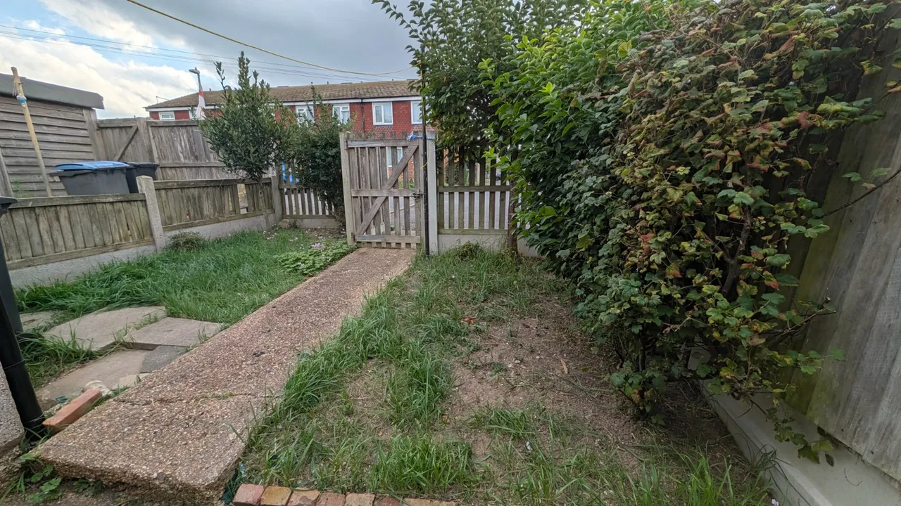 William Pitt Avenue, Deal, CT14, photo 11